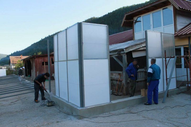 Soundproofing of a dog shelter