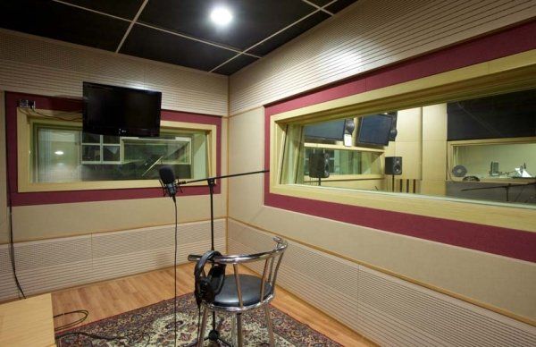 Dolly Media Studio - sound isolation and acoustics