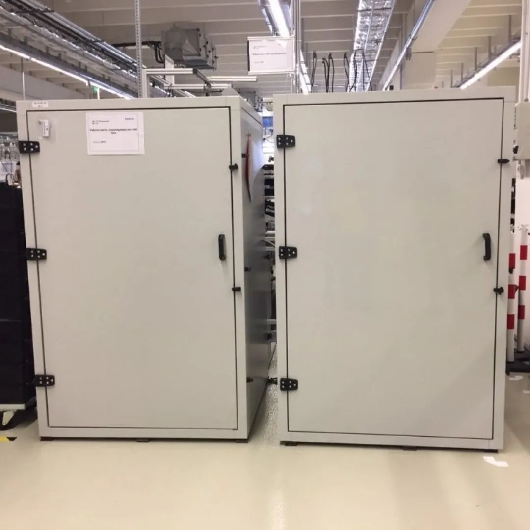 Machine soundproofing in a production hall, FESTO