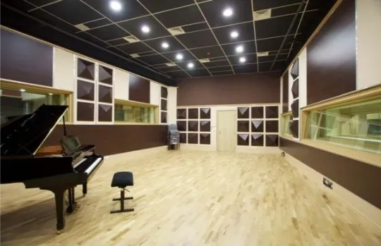 TV studio acoustic optimisation at Doly Media